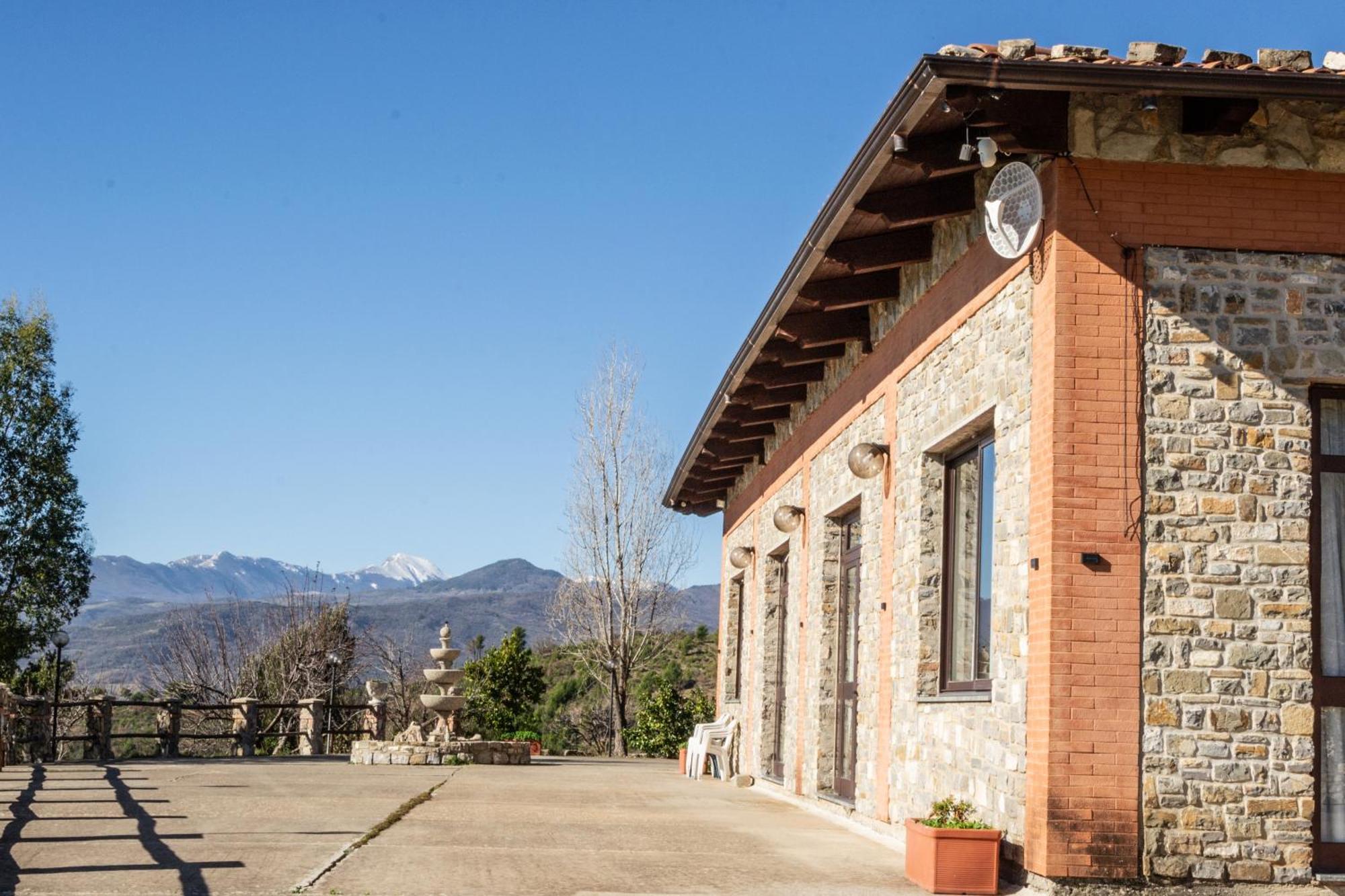 Agriturismo Pinelli Plataci 外观 照片