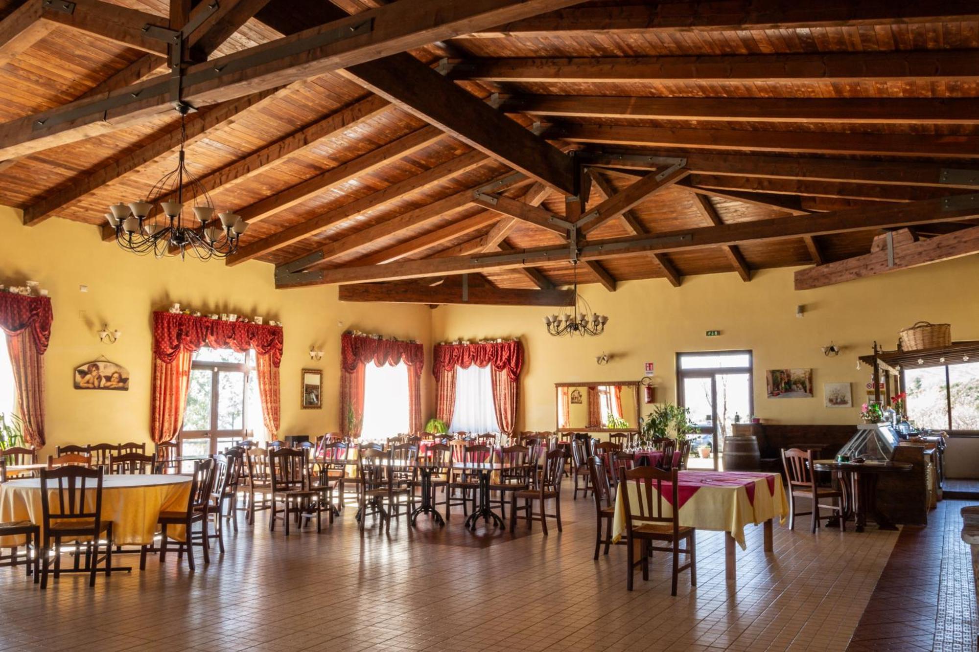 Agriturismo Pinelli Plataci 外观 照片