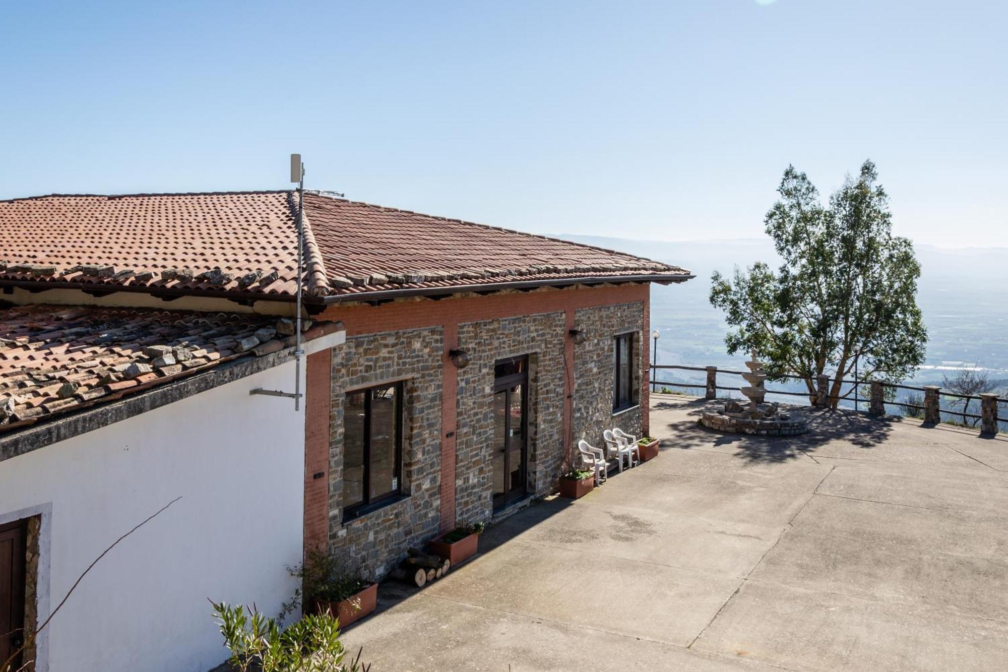 Agriturismo Pinelli Plataci 外观 照片